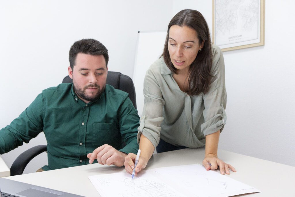 Equipo Scalta Arquitectura. Nuestra empresa. Estudio de Arquitectura en la provincia de Toledo, Ciudad Real y Comunidad de Madrid. Arquitectos en Alcalá de Henares; Estudio de Arquitectura en Alcalá de Henares; Arquitectos en Alcobendas; Estudio de Arquitectura en Alcobendas; Arquitectos en Seseña; Estudio de Arquitectura en Seseña; Arquitectos en Colmenar Viejo; Estudio de Arquitectura en Colmenar Viejo; Arquitectos en Colmenarejo; Estudio de Arquitectura en Colmenarejo; Arquitectos en Móstoles; Estudio de Arquitectura en Móstoles; Arquitectos en Parla; Estudio de Arquitectura en Parla; Arquitectos en Pozuelo de Alarcón; Estudio de Arquitectura en Pozuelo de Alarcón; Arquitectos en Rivas-Vaciamadrid; Estudio de Arquitectura en Rivas-Vaciamadrid; Arquitectos en Tres Cantos; Estudio de Arquitectura en Tres Cantos; Arquitectos en Cotos de Monterrey; Estudio de Arquitectura en Venturada